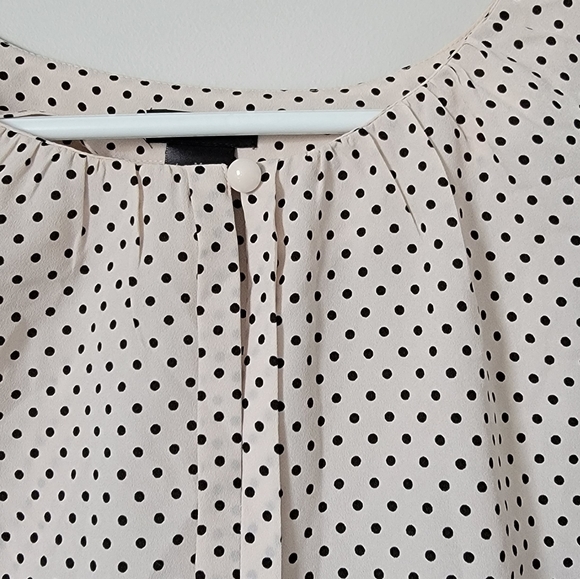 Ann Klein polka dot shell. M. - Picture 3 of 3